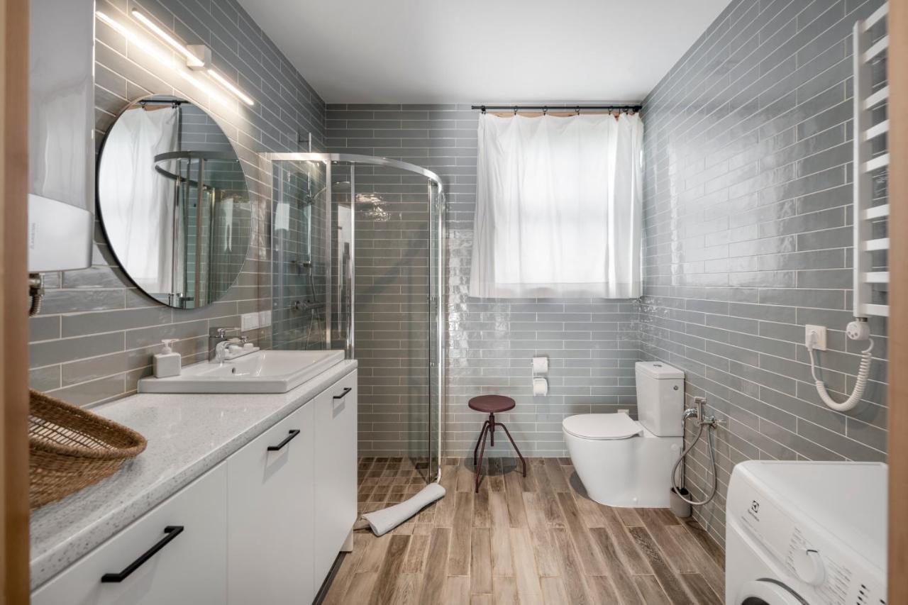 Uz Juru Mariu Juodkrantė Quarto foto