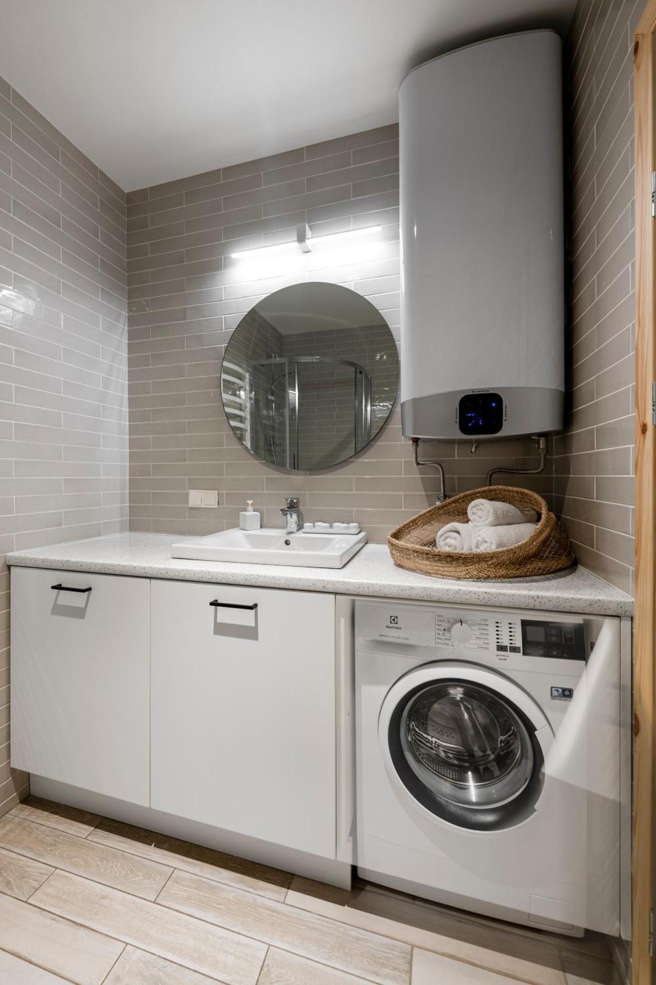 Uz Juru Mariu Juodkrantė Quarto foto