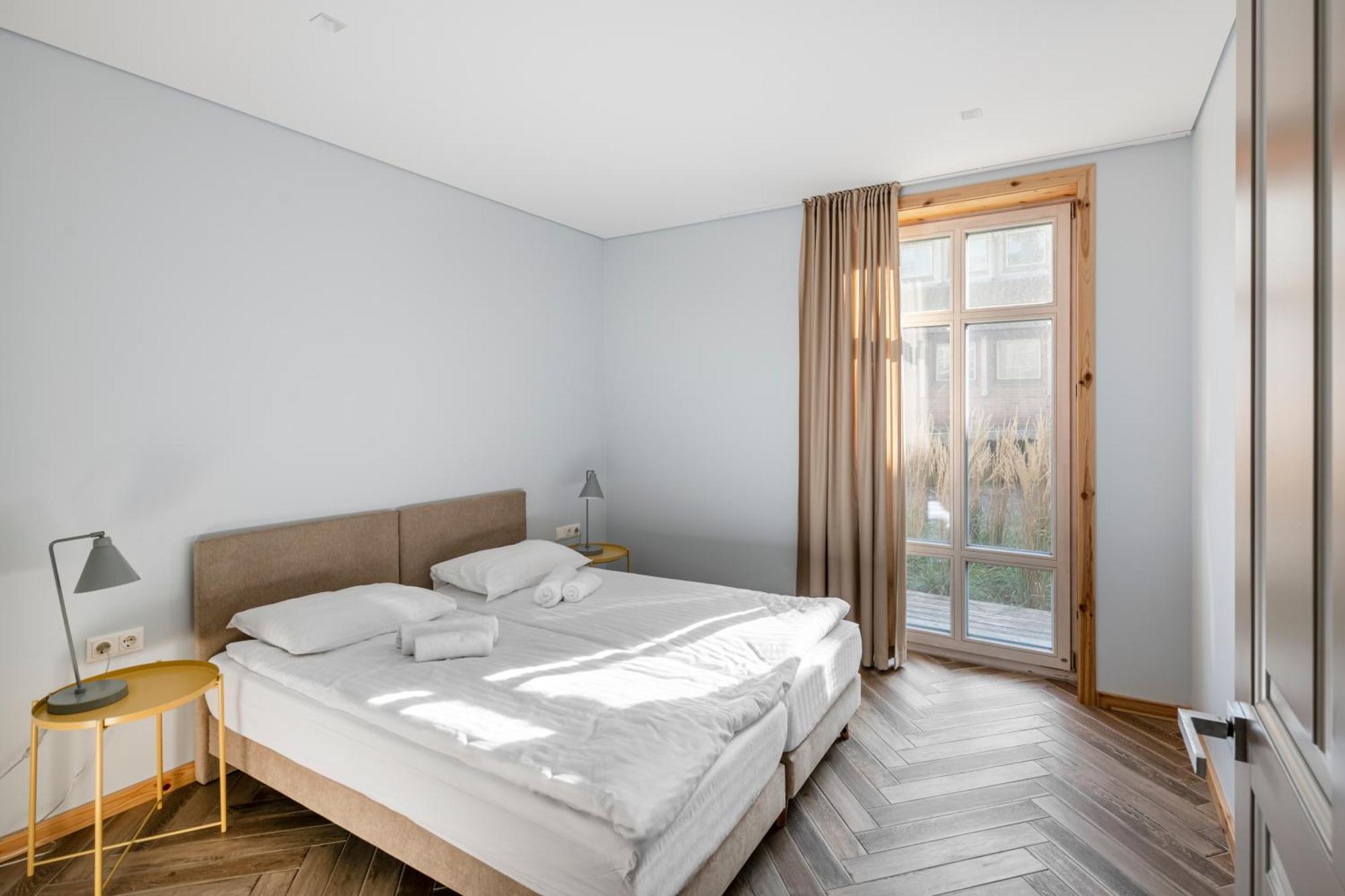 Uz Juru Mariu Juodkrantė Quarto foto